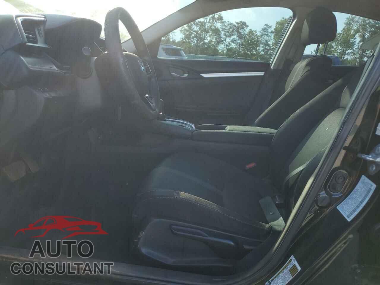 HONDA CIVIC 2019 - 2HGFC2F67KH596149