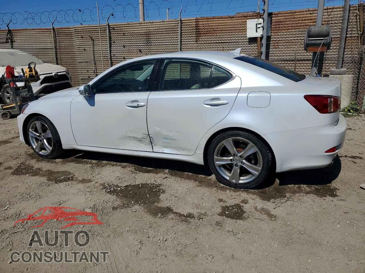 LEXUS IS 2011 - JTHBF5C28B5132493