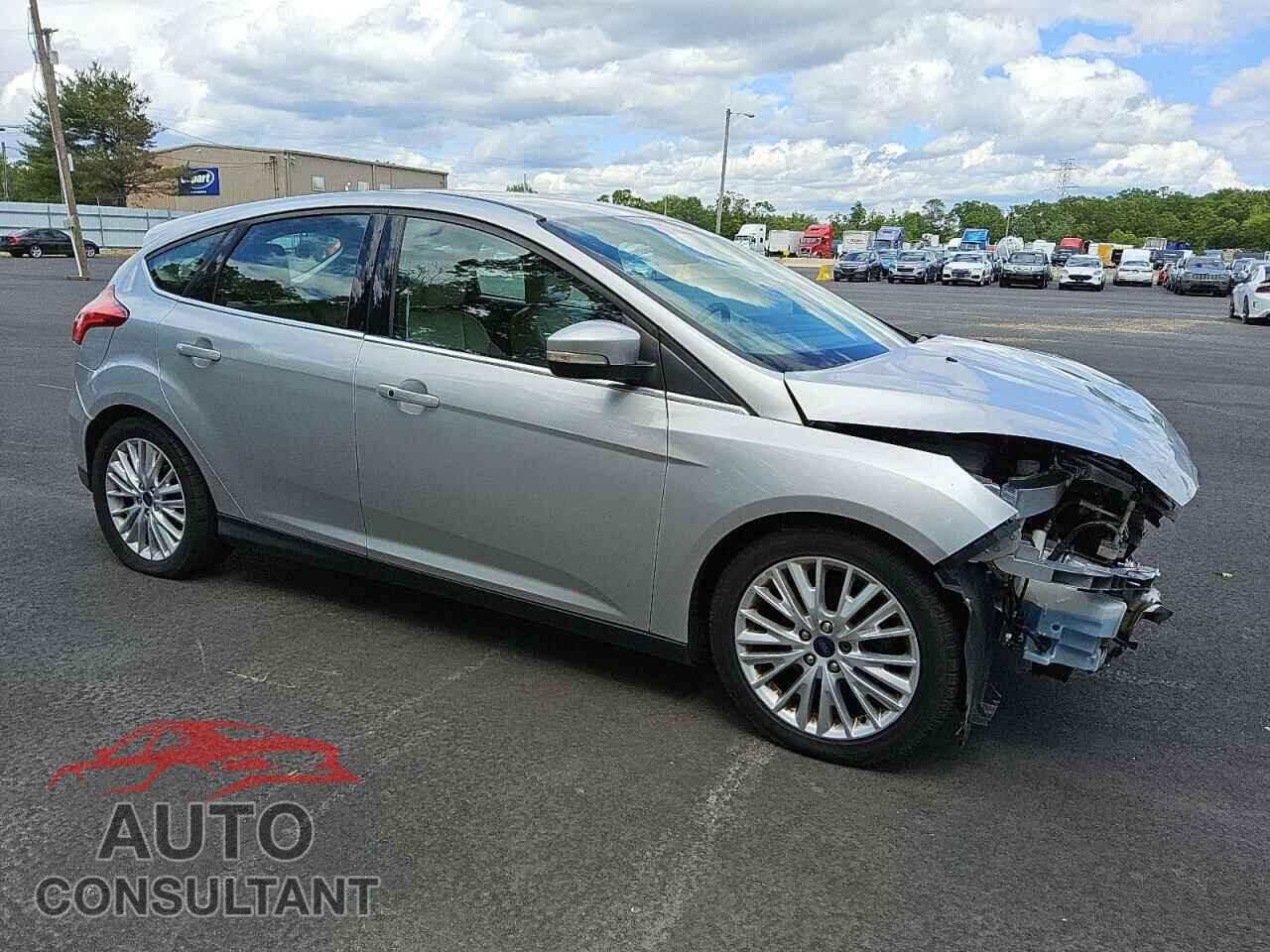 FORD FOCUS 2016 - 1FADP3N2XGL302872