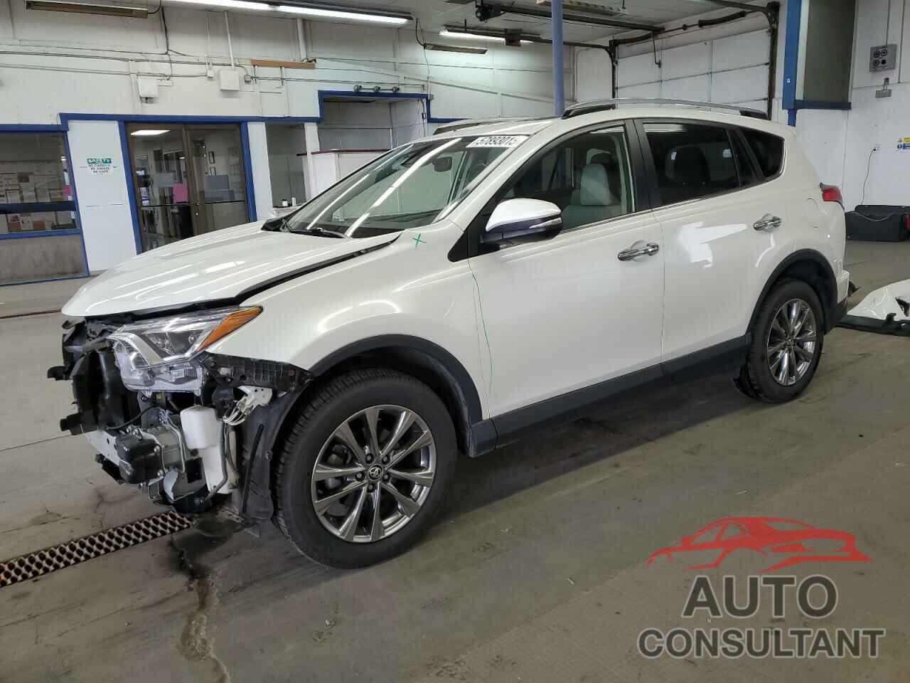 TOYOTA RAV4 2018 - JTMDFREV8JJ216313