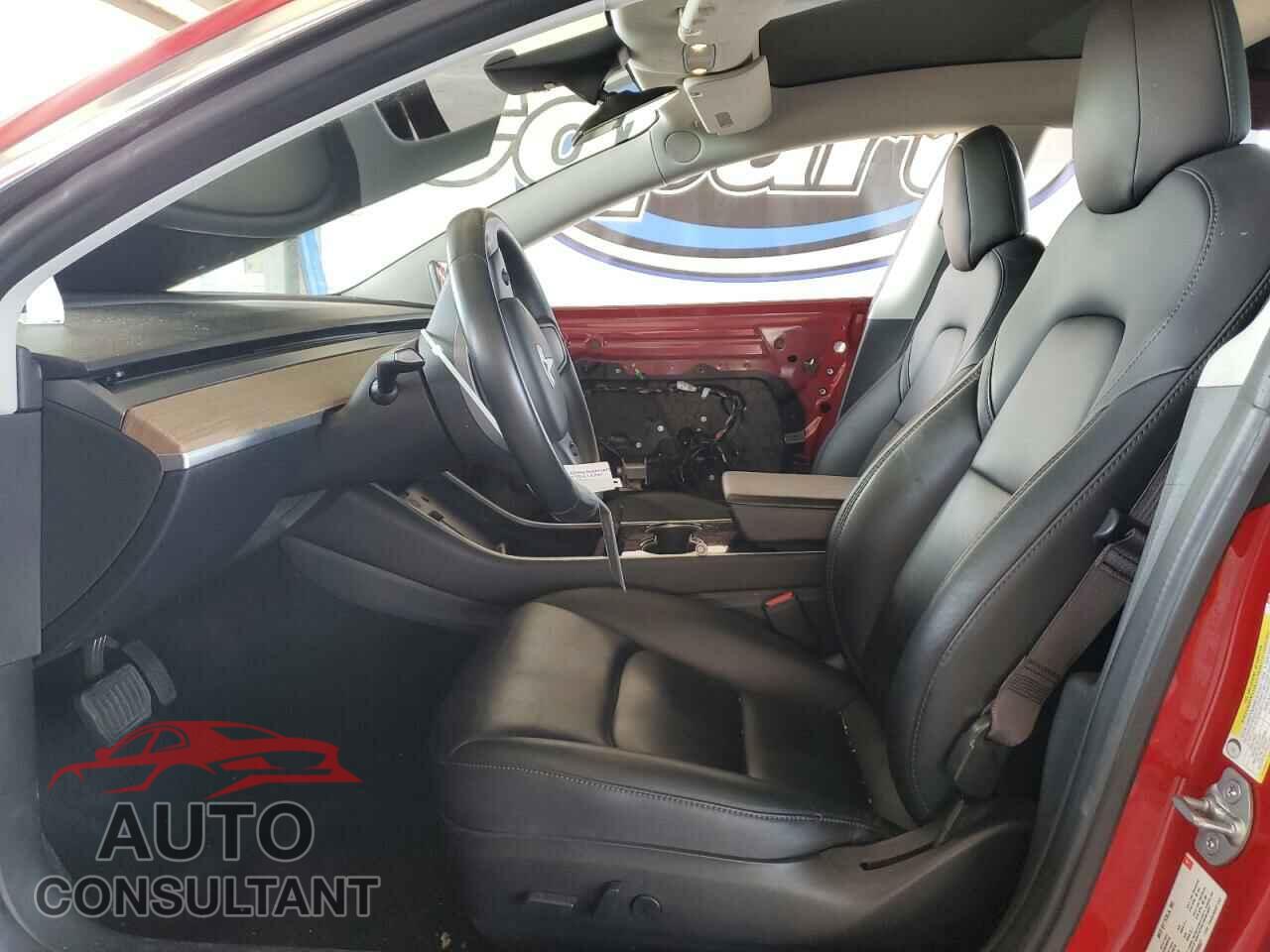 TESLA MODEL 3 2018 - 5YJ3E1EA1JF039947