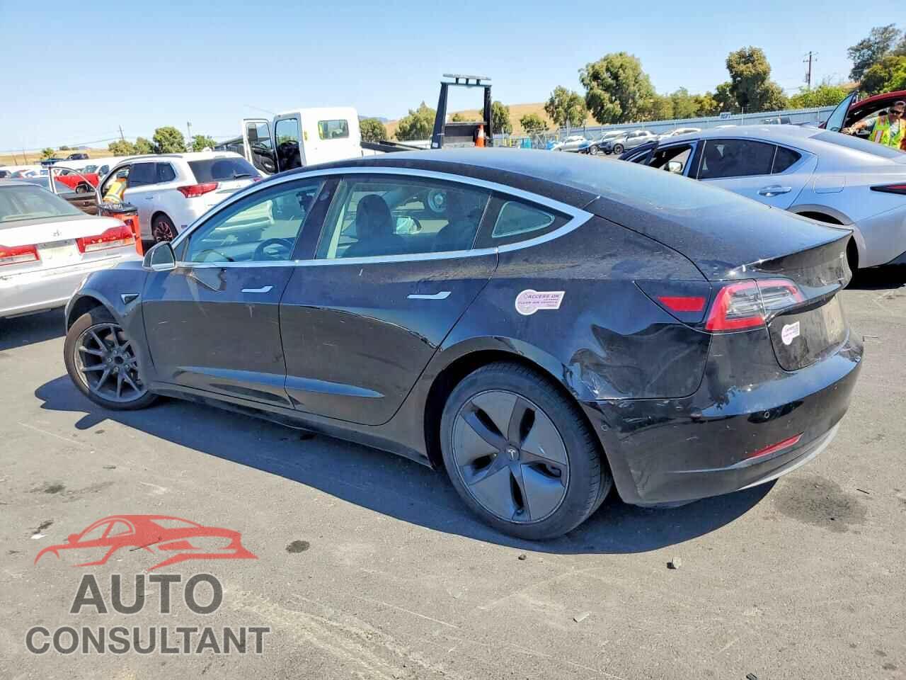 TESLA MODEL 3 2018 - 5YJ3E1EA4JF165705