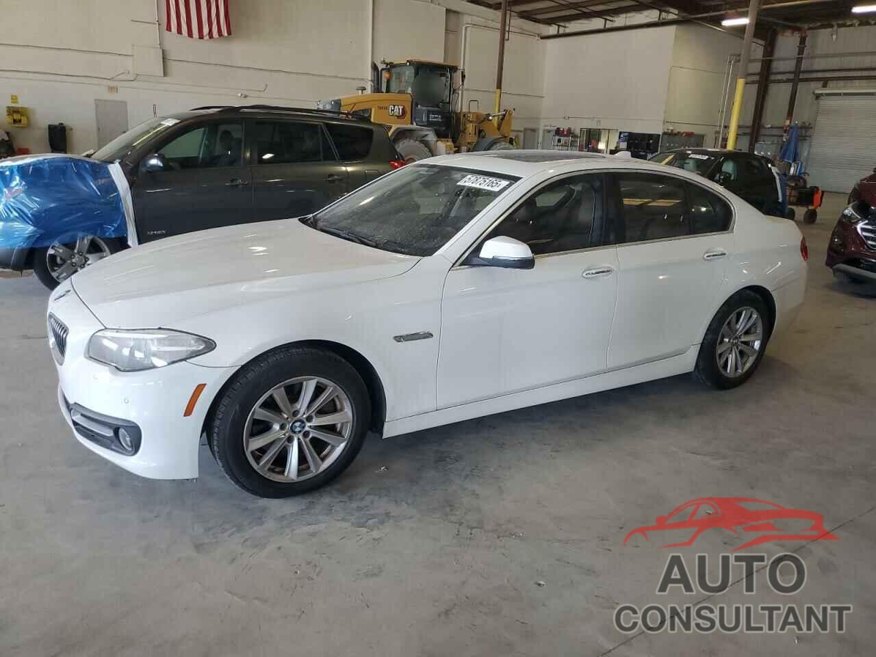 BMW 5 SERIES 2015 - WBA5A5C58FD517634