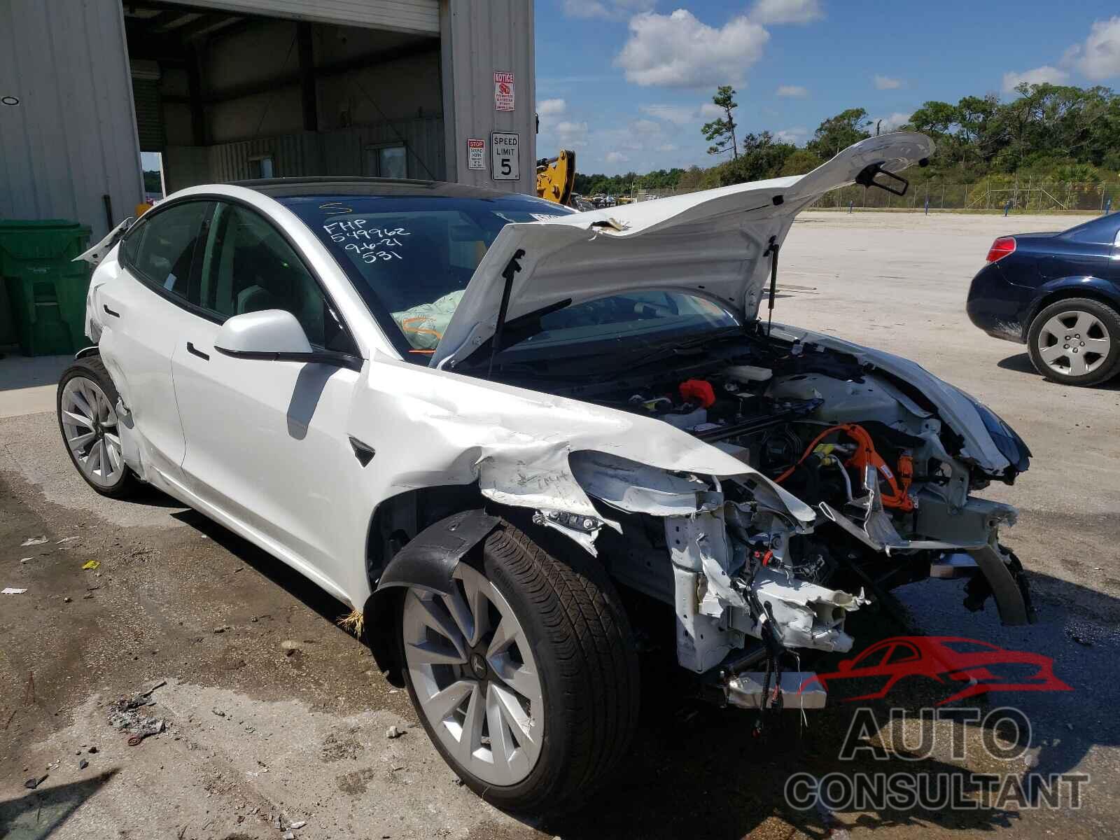 TESLA MODEL 3 2021 - 5YJ3E1EA5MF029328