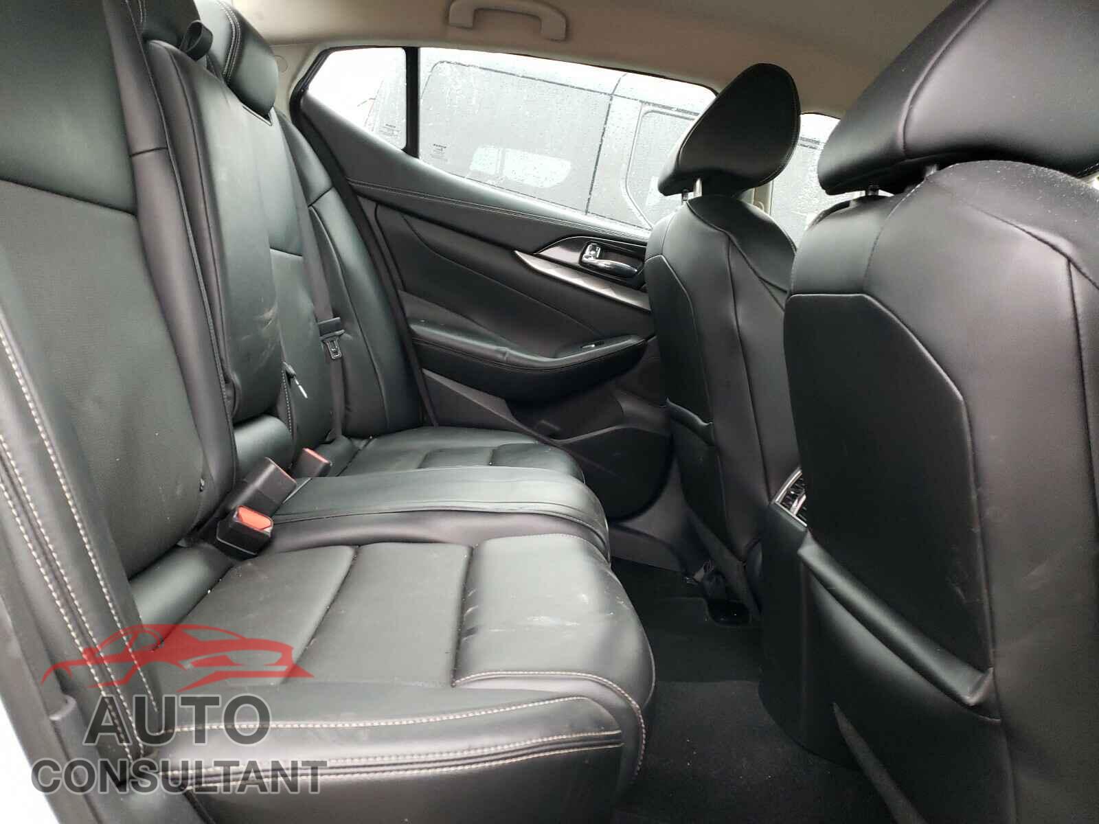 NISSAN MAXIMA 2019 - 1N4AA6AV0KC377630