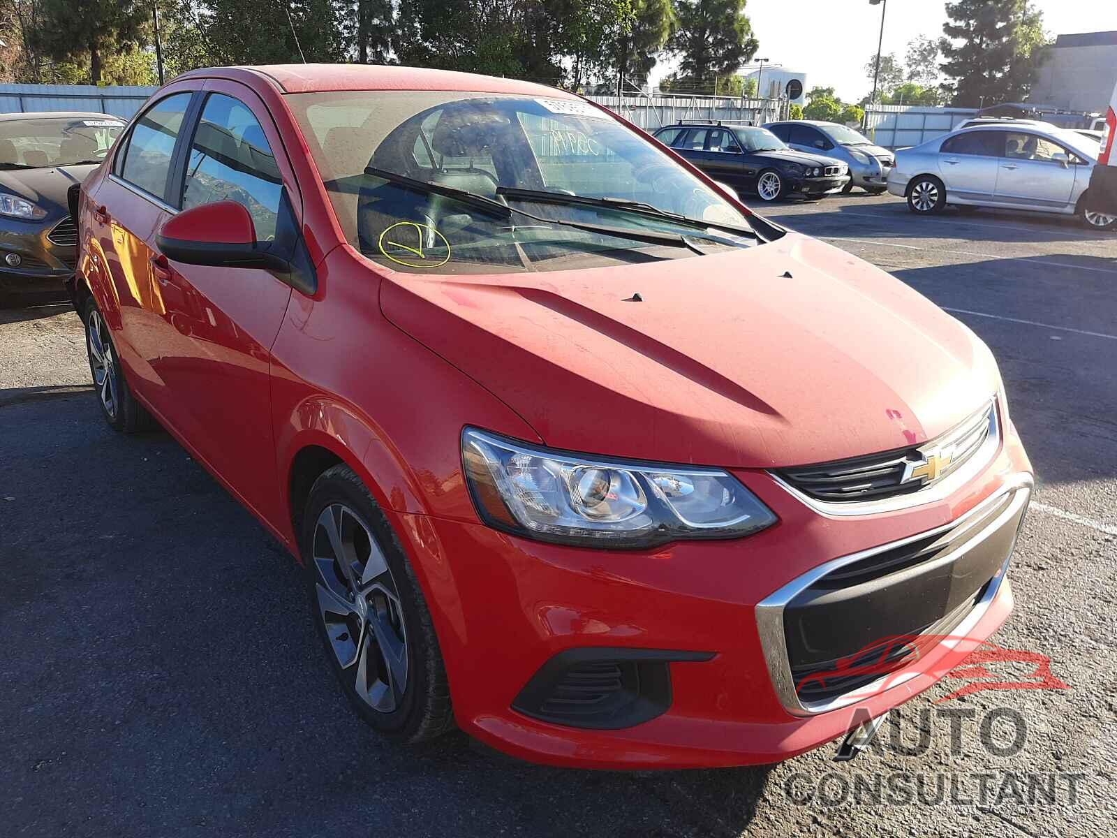 CHEVROLET SONIC 2019 - 1G1JF5SB9K4121435