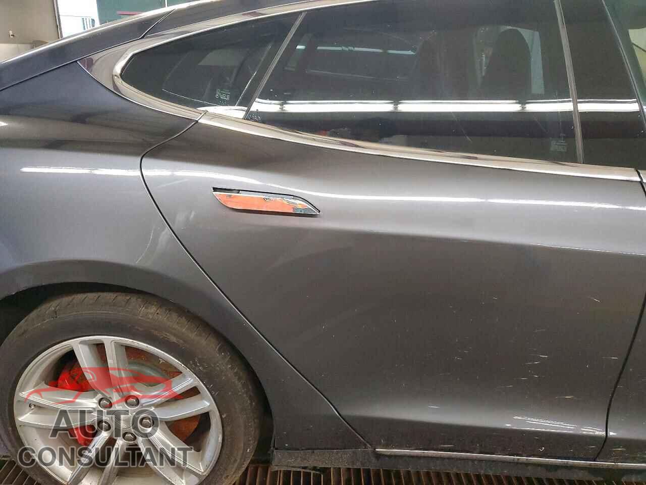TESLA MODEL S 2014 - 5YJSA1H18EFP54149