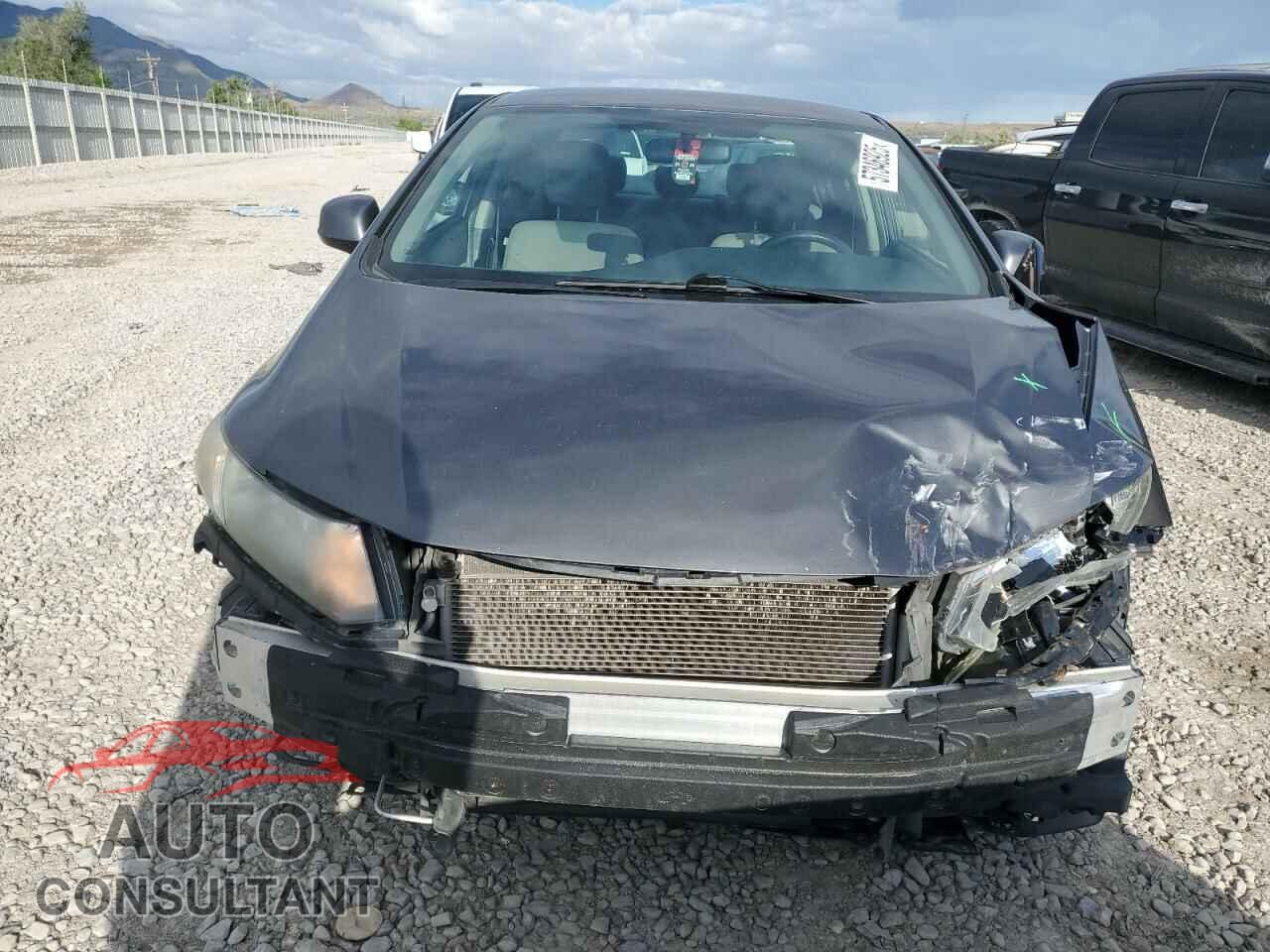 HONDA CIVIC 2013 - 2HGFB2F55DH509104