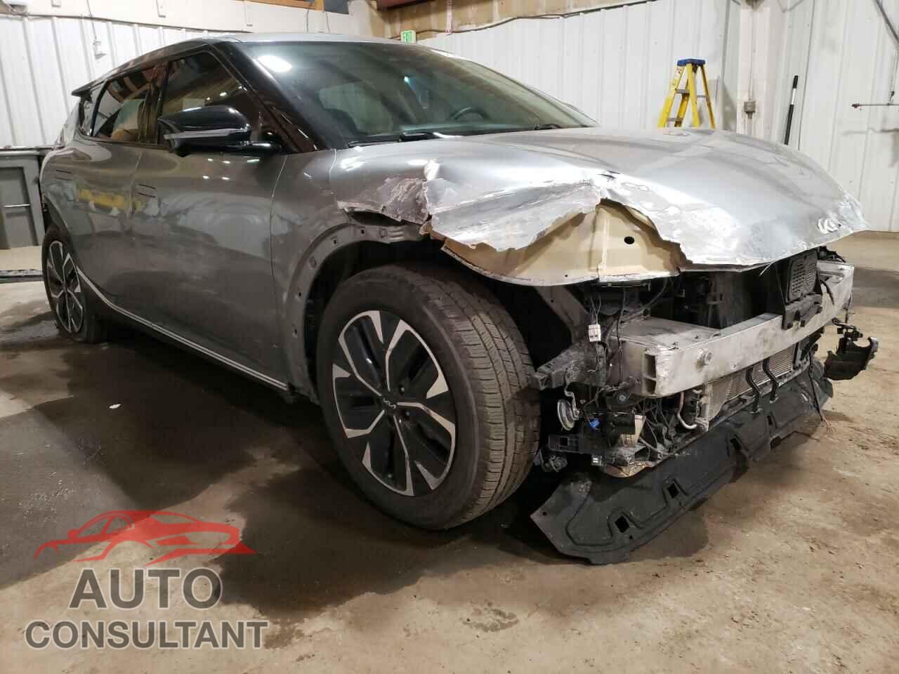 KIA EV6 LIGHT 2022 - KNDC3DLC8N5038538