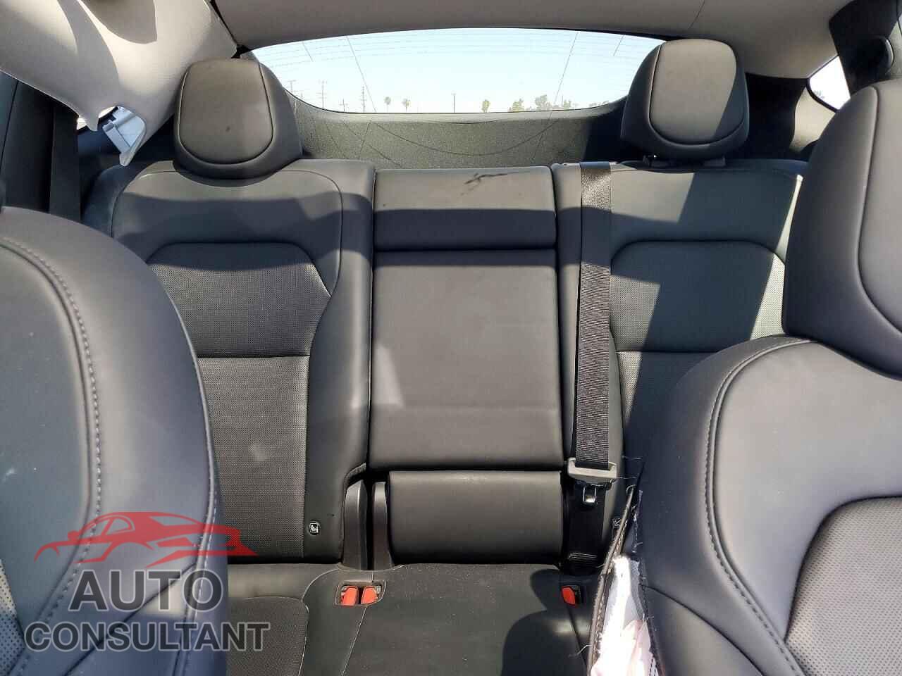 TESLA MODEL Y 2026 - 7SAYGDEE3TF345199