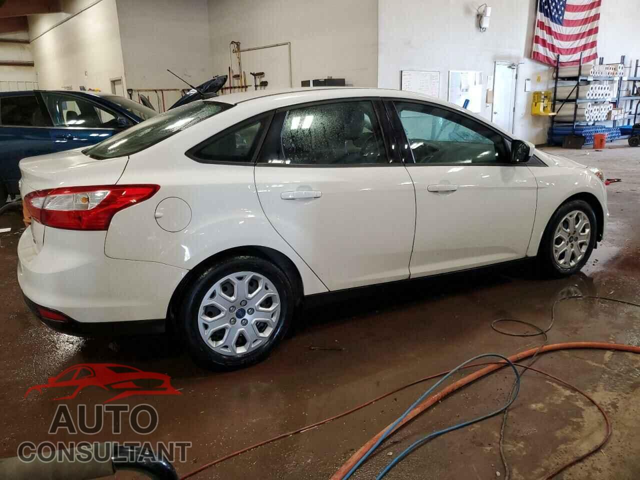 FORD FOCUS 2012 - 1FAHP3F26CL329142
