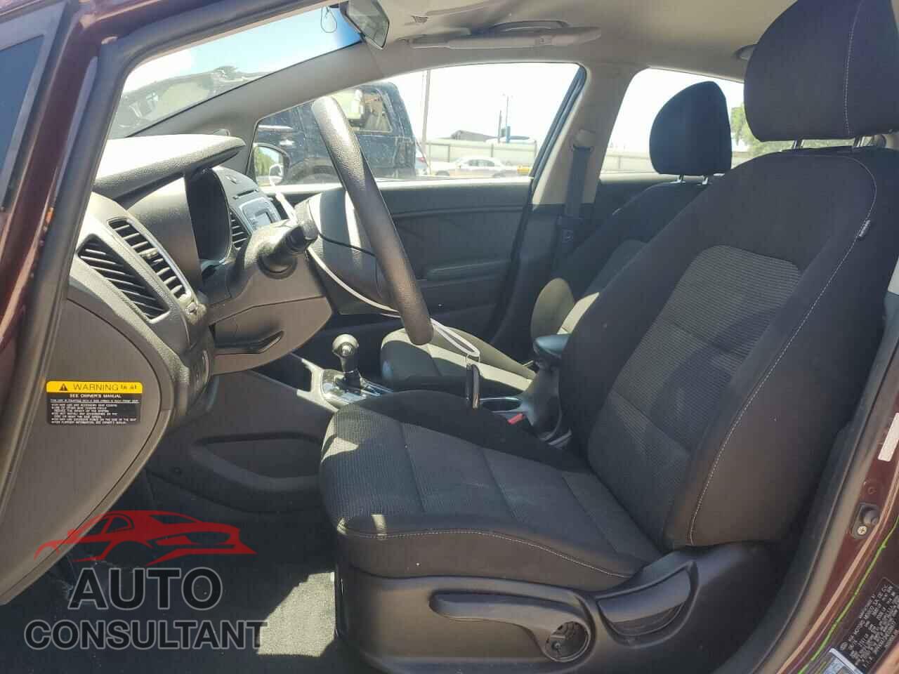 KIA FORTE 2017 - 3KPFK4A72HE038677