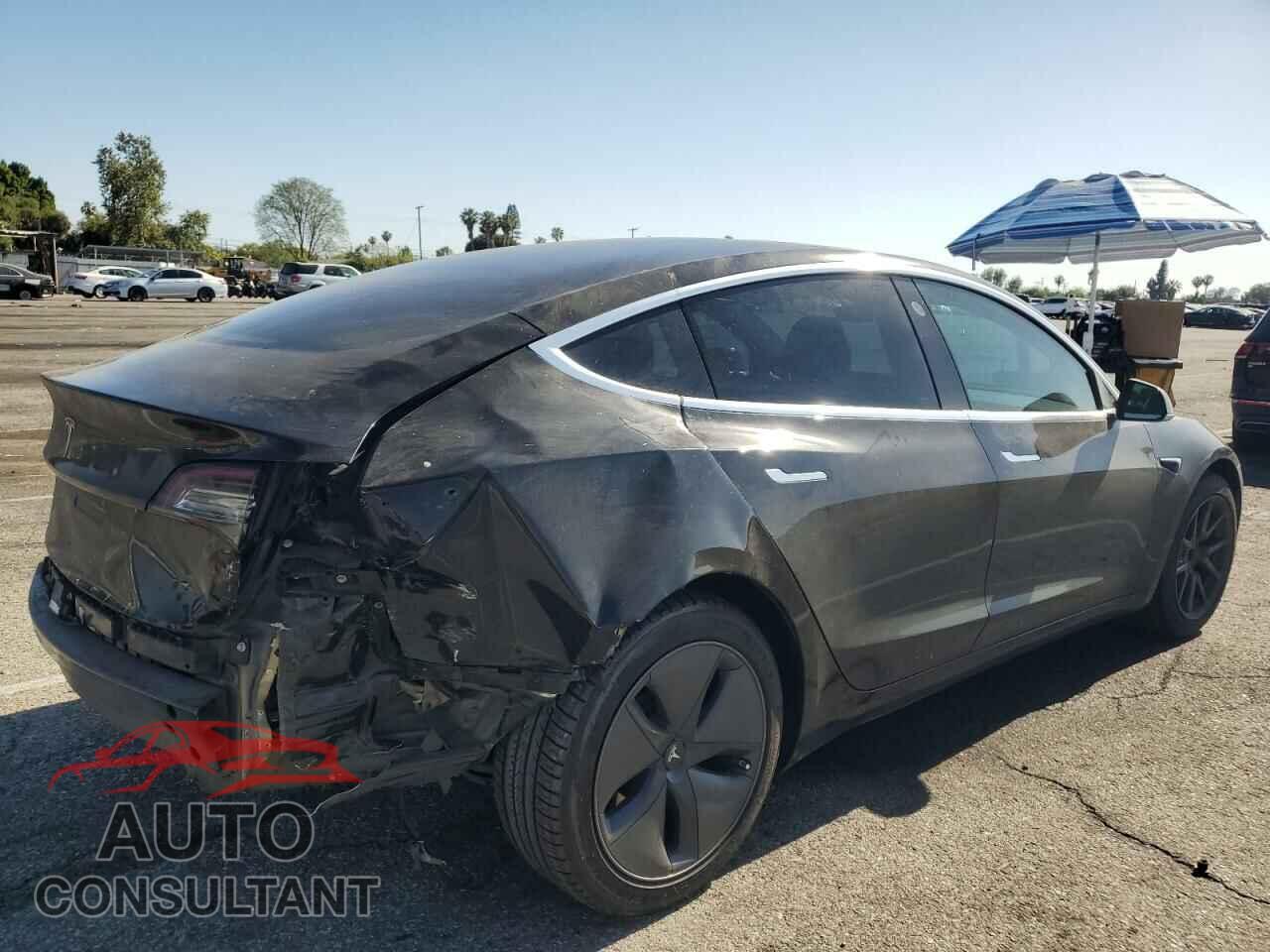TESLA MODEL 3 2018 - 5YJ3E1EA8JF123005