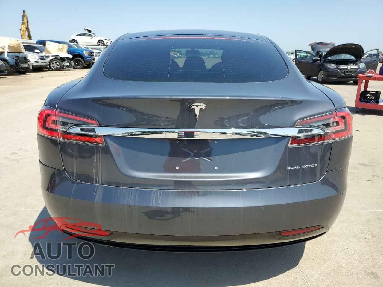TESLA MODEL S 2021 - 5YJSA1E20MF427272