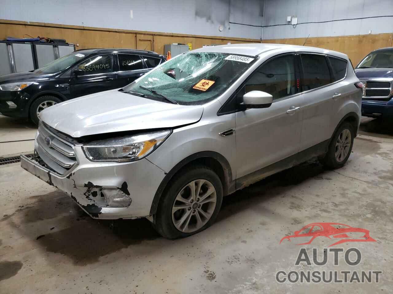 FORD ESCAPE 2017 - 1FMCU9G93HUE92954