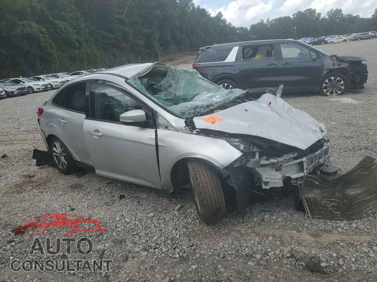 FORD FOCUS 2015 - 1FADP3F22FL285921