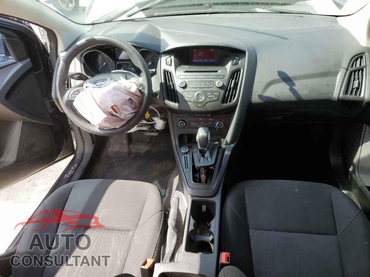 FORD FOCUS 2017 - 1FADP3E28HL294305