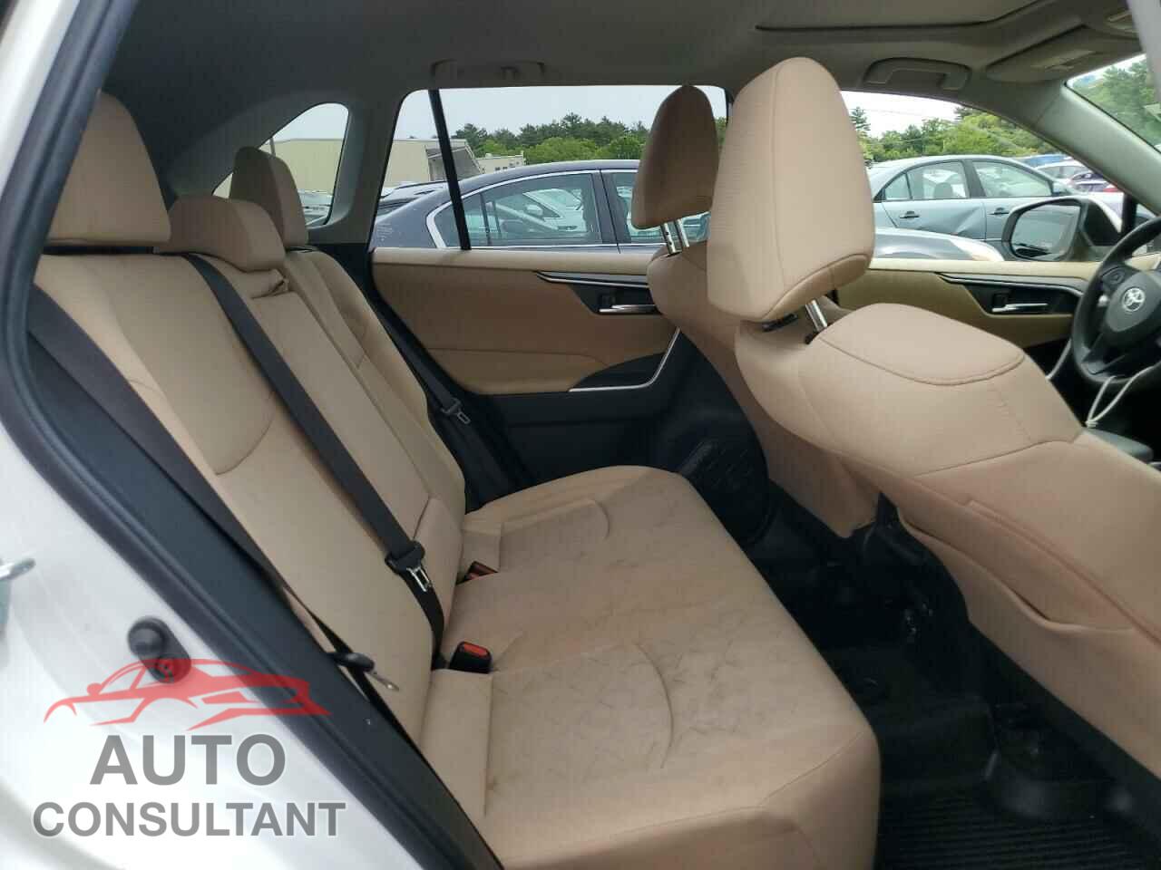 TOYOTA RAV4 2019 - JTMP1RFV6KD518001