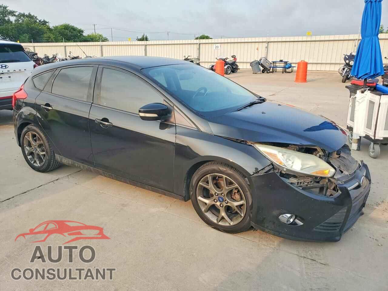 FORD FOCUS 2014 - 1FADP3K2XEL383681