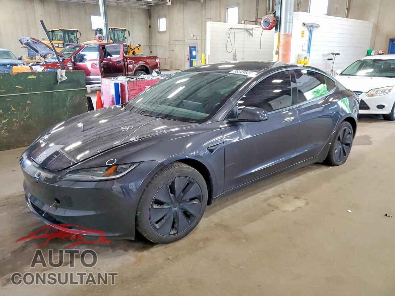 TESLA MODEL 3 2024 - 5YJ3E1EB4RF835399