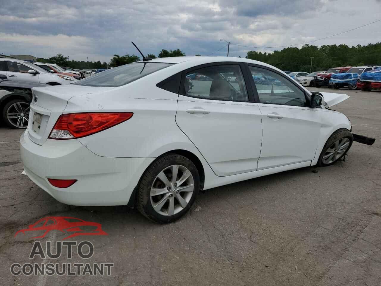 HYUNDAI ACCENT 2013 - KMHCU4AE4DU439781