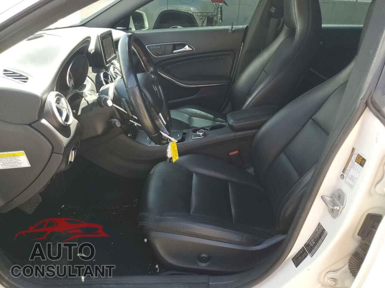 MERCEDES-BENZ CLA-CLASS 2014 - WDDSJ4EB3EN036255