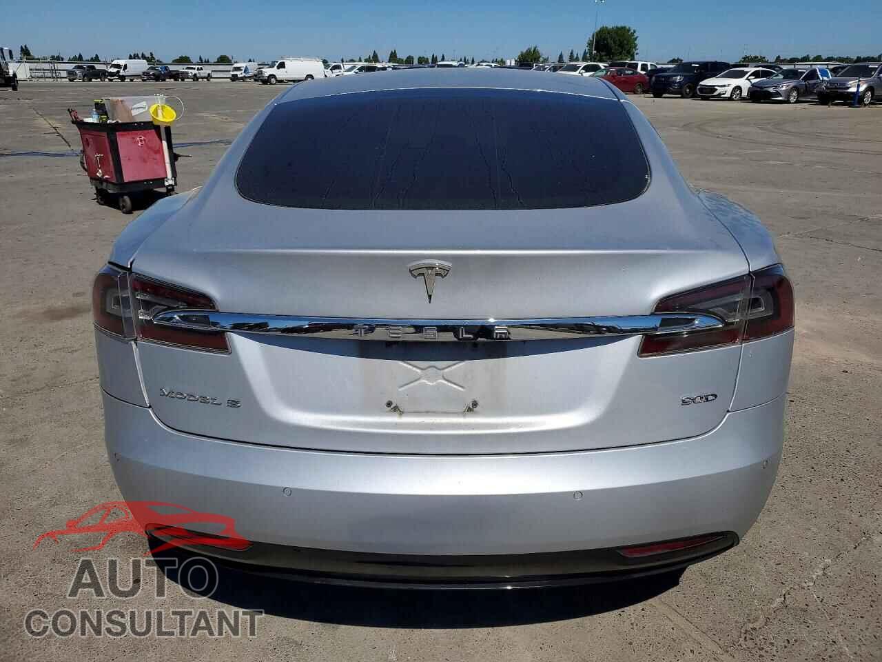 TESLA MODEL S 2016 - 5YJSA1E2XGF138968