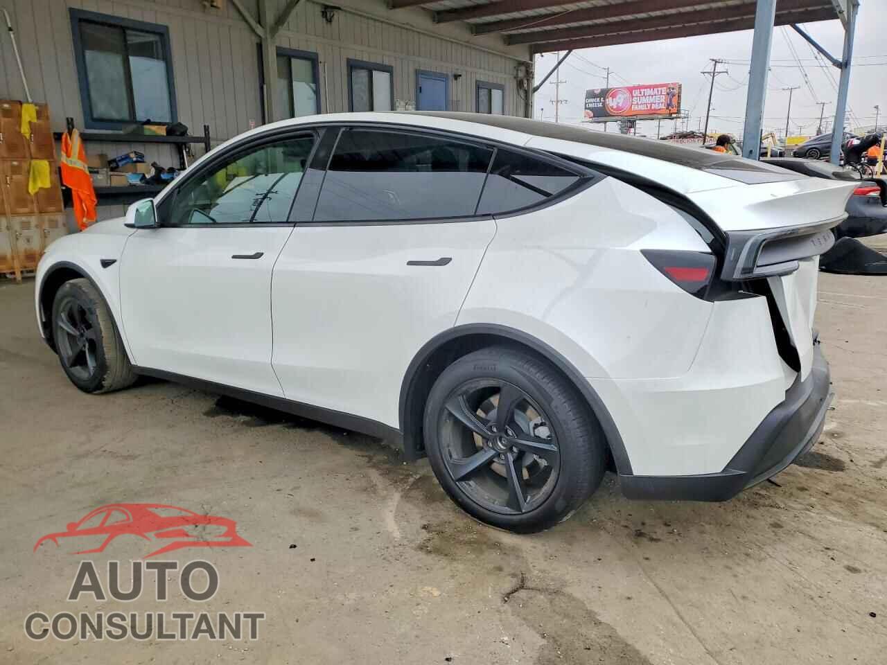 TESLA MODEL Y 2026 - 7SAYGDEDXTF596230