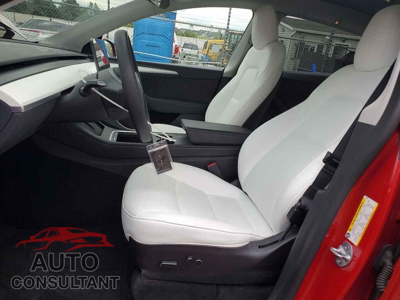TESLA MODEL Y 2022 - 7SAYGDEE4NF515475