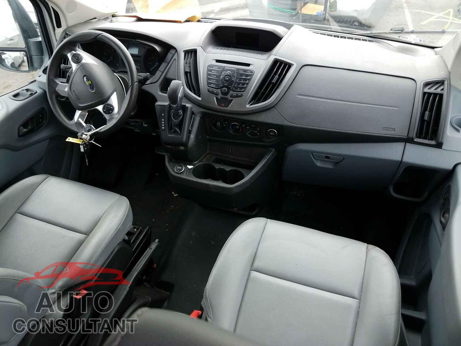 FORD TRANSIT CO 2018 - 1FTYR2CM5JKA79061
