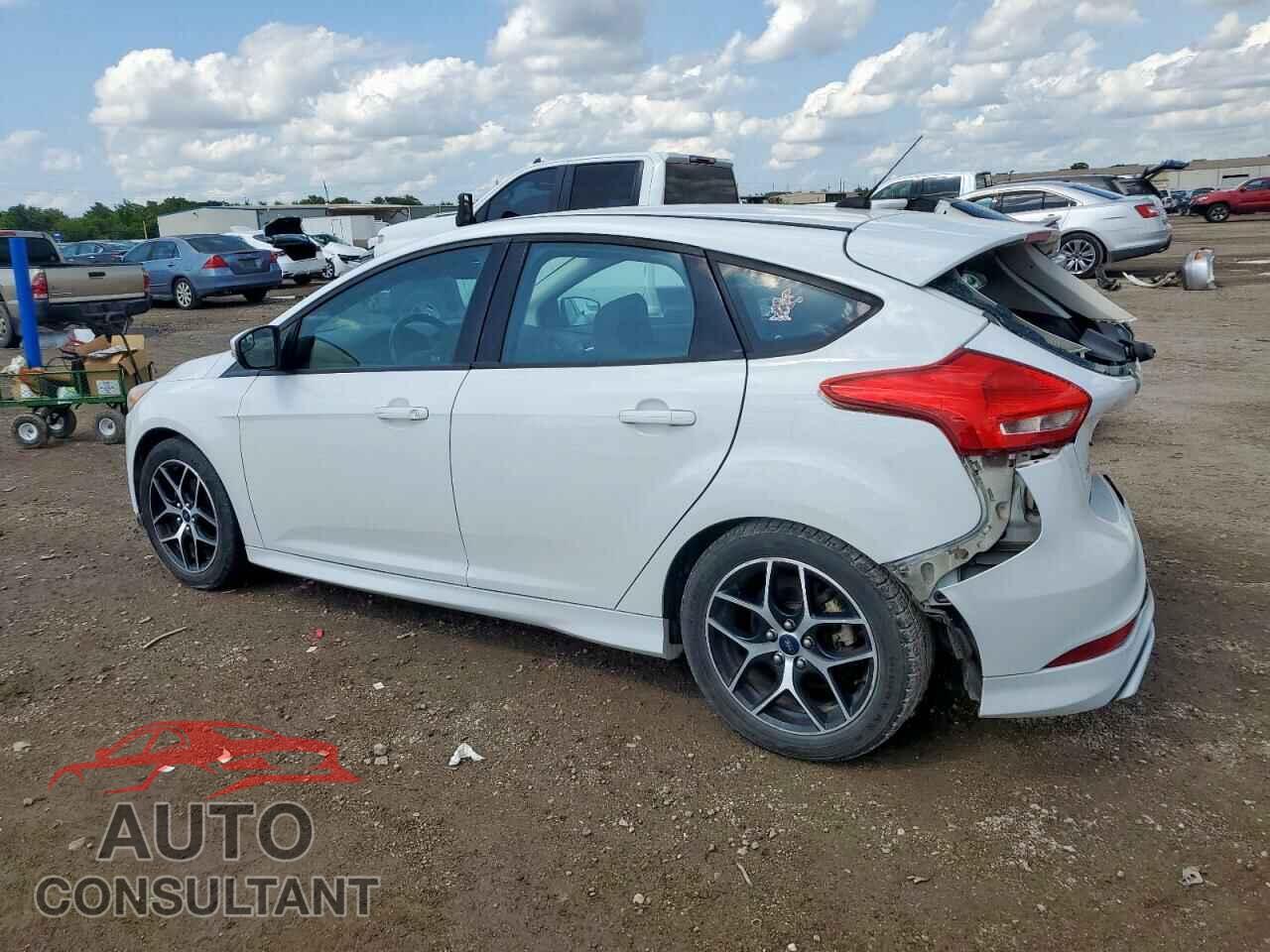 FORD FOCUS 2016 - 1FADP3K23GL233821