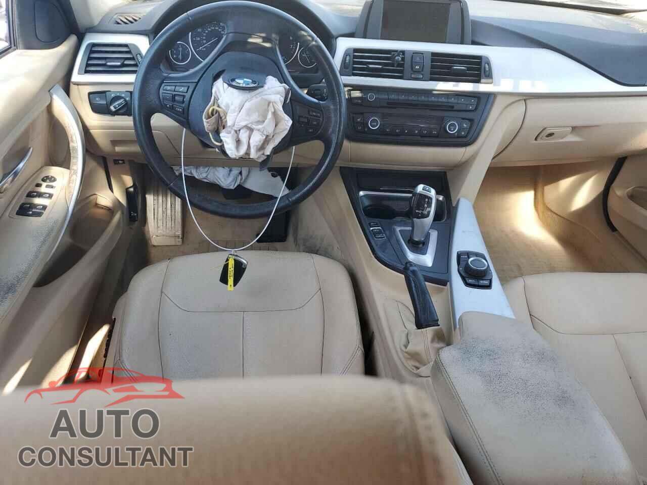 BMW 3 SERIES 2012 - WBA3A5C55CF340290