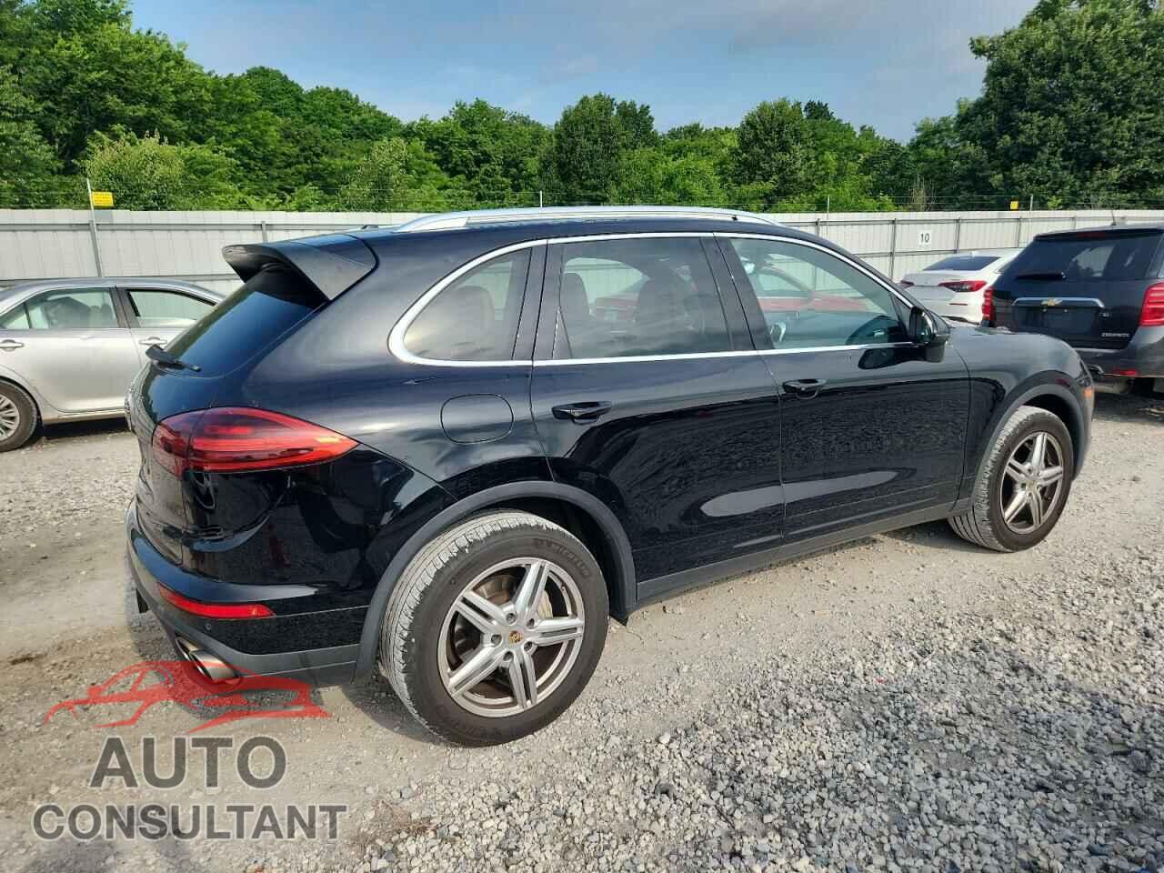 PORSCHE CAYENNE 2016 - WP1AB2A2XGLA94535