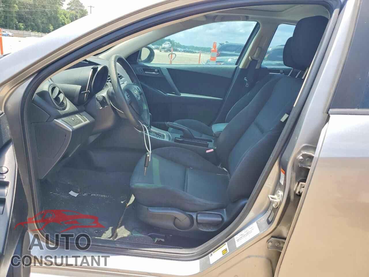 MAZDA 3 2011 - JM1BL1VF6B1358168