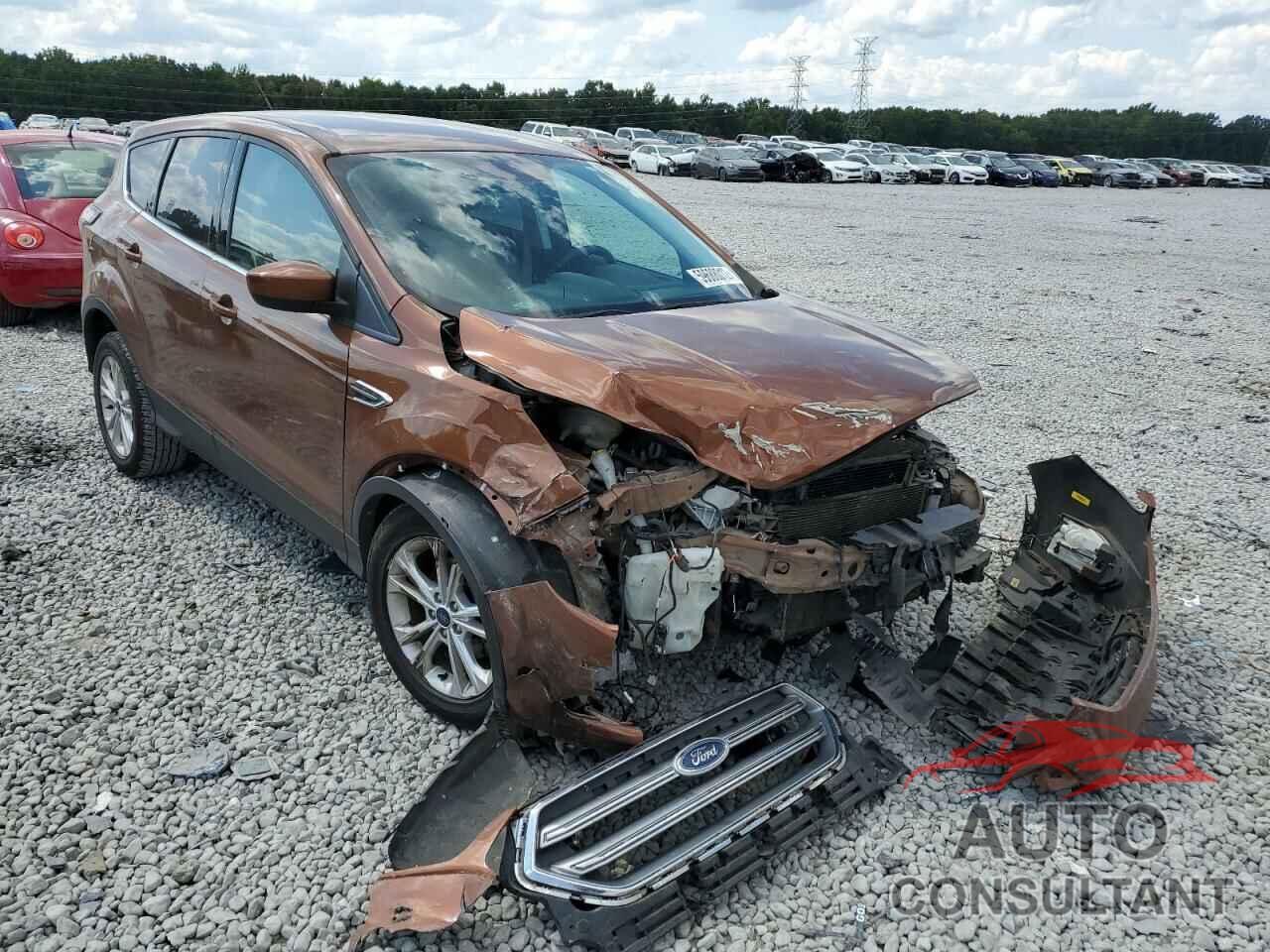 FORD ESCAPE 2017 - 1FMCU0GD7HUA52736