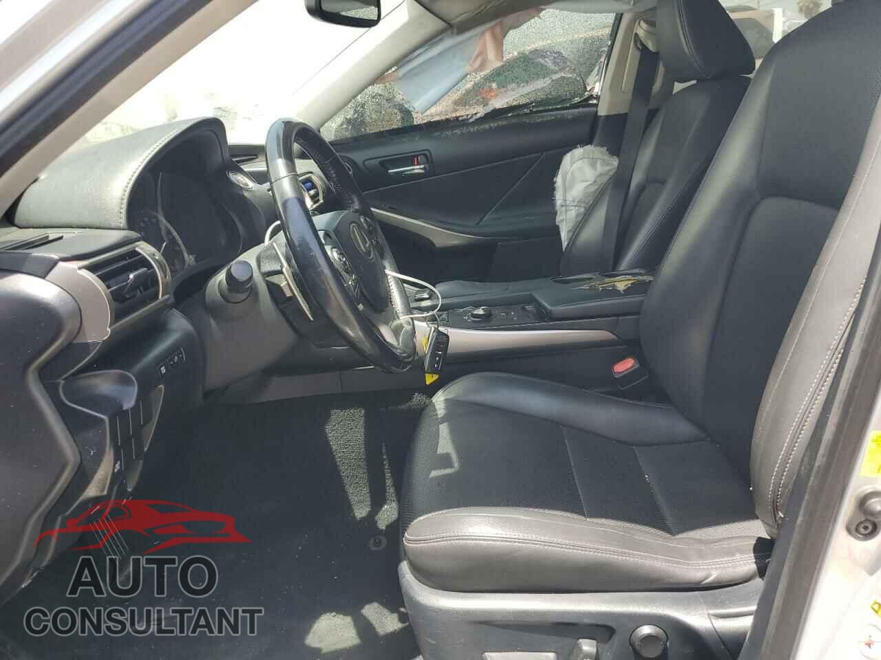 LEXUS IS 2016 - JTHBA1D23G5014462