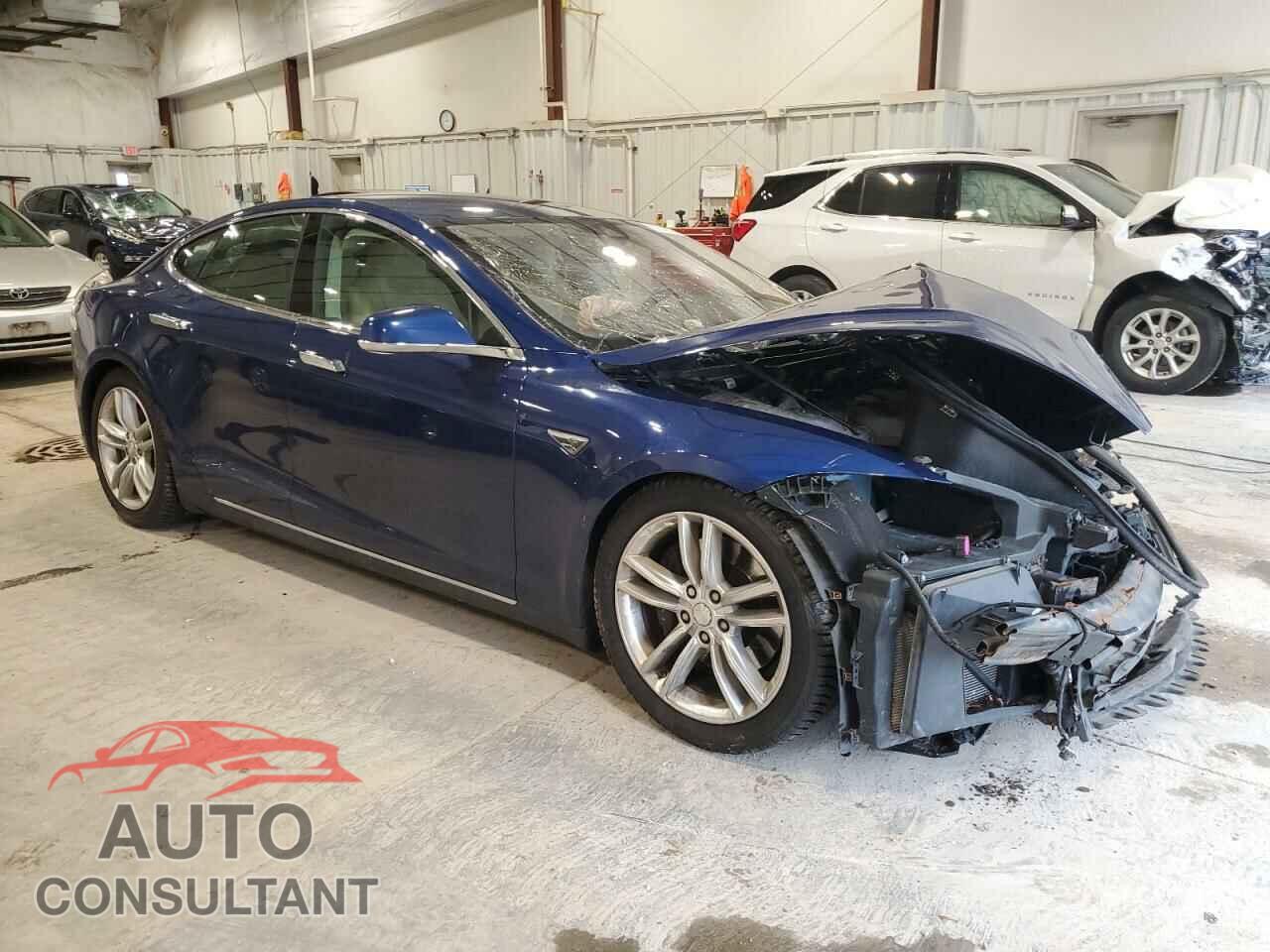 TESLA MODEL S 2015 - 5YJSA1E27FF111550