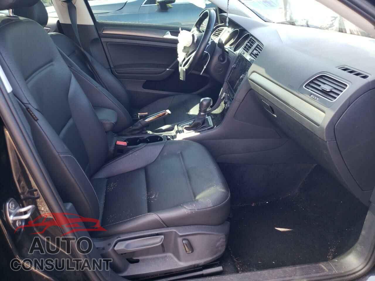 VOLKSWAGEN GOLF 2019 - 3VWY57AUXKM512019