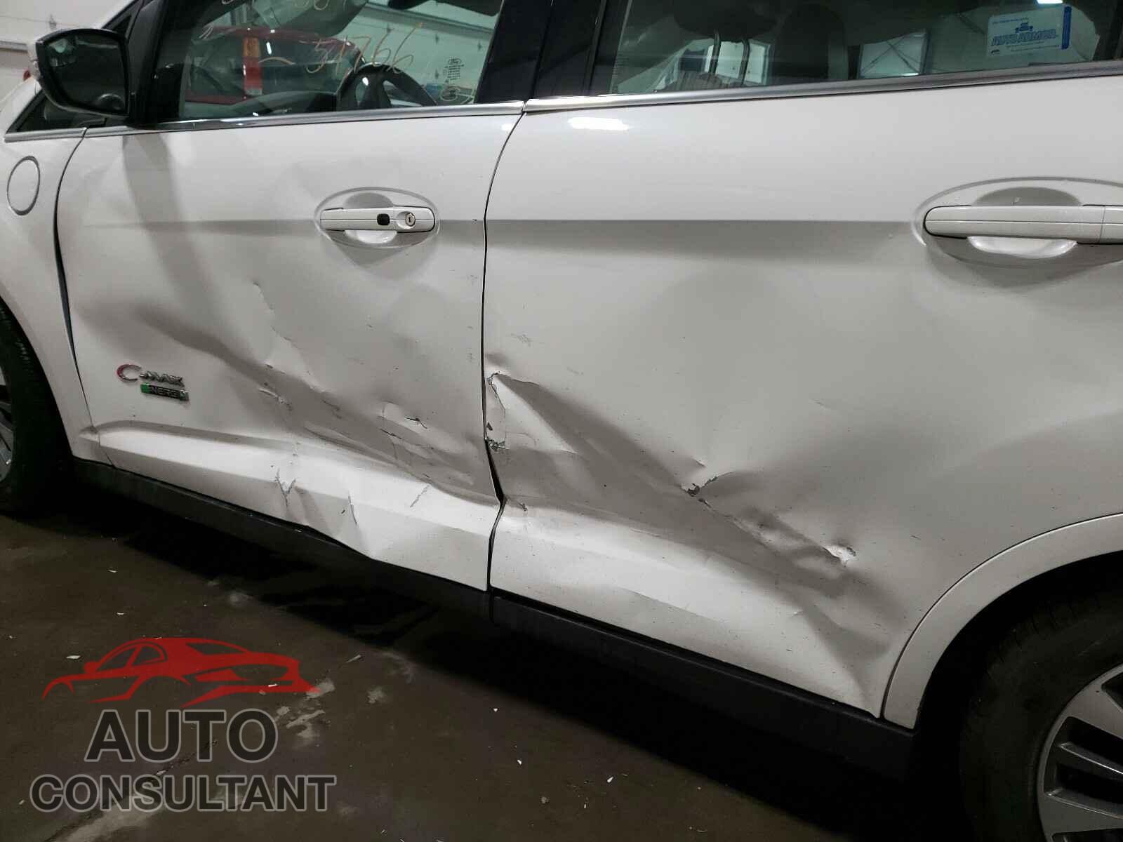 FORD CMAX 2017 - 1FADP5FU8HL107933