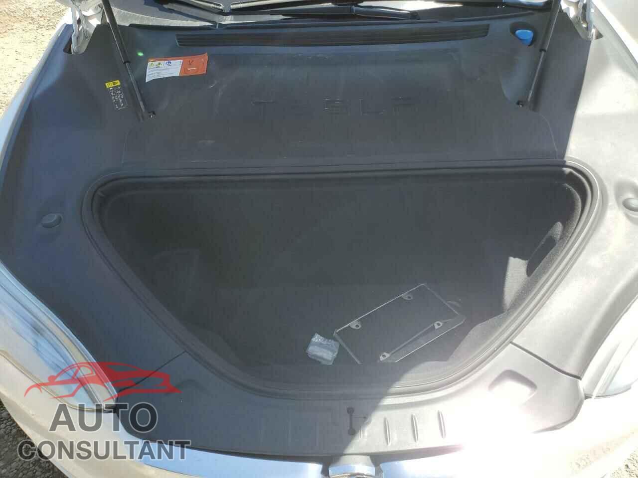 TESLA MODEL S 2017 - 5YJSA1E22HF229752