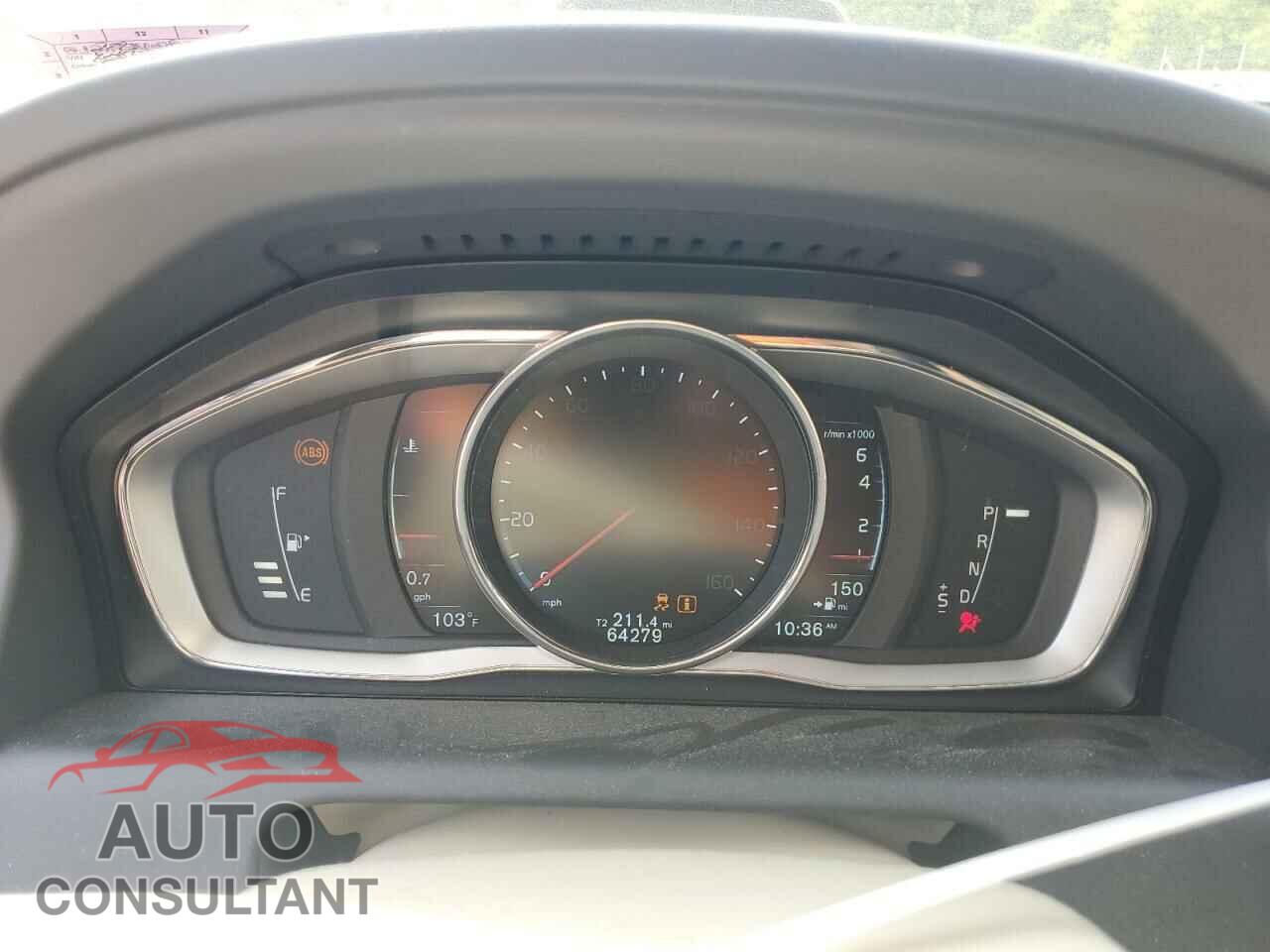VOLVO XC60 2015 - YV4612RK6F2683887