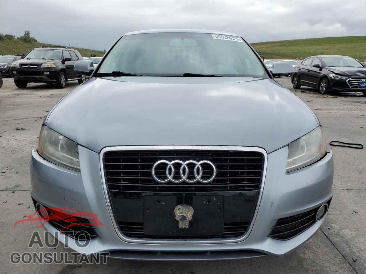 AUDI A3 2012 - WAUBJAFM0CA130958