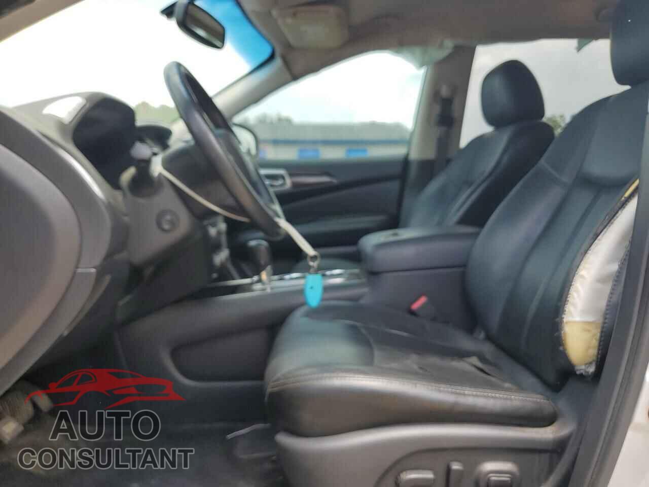 NISSAN PATHFINDER 2014 - 5N1AR2MN2EC646637