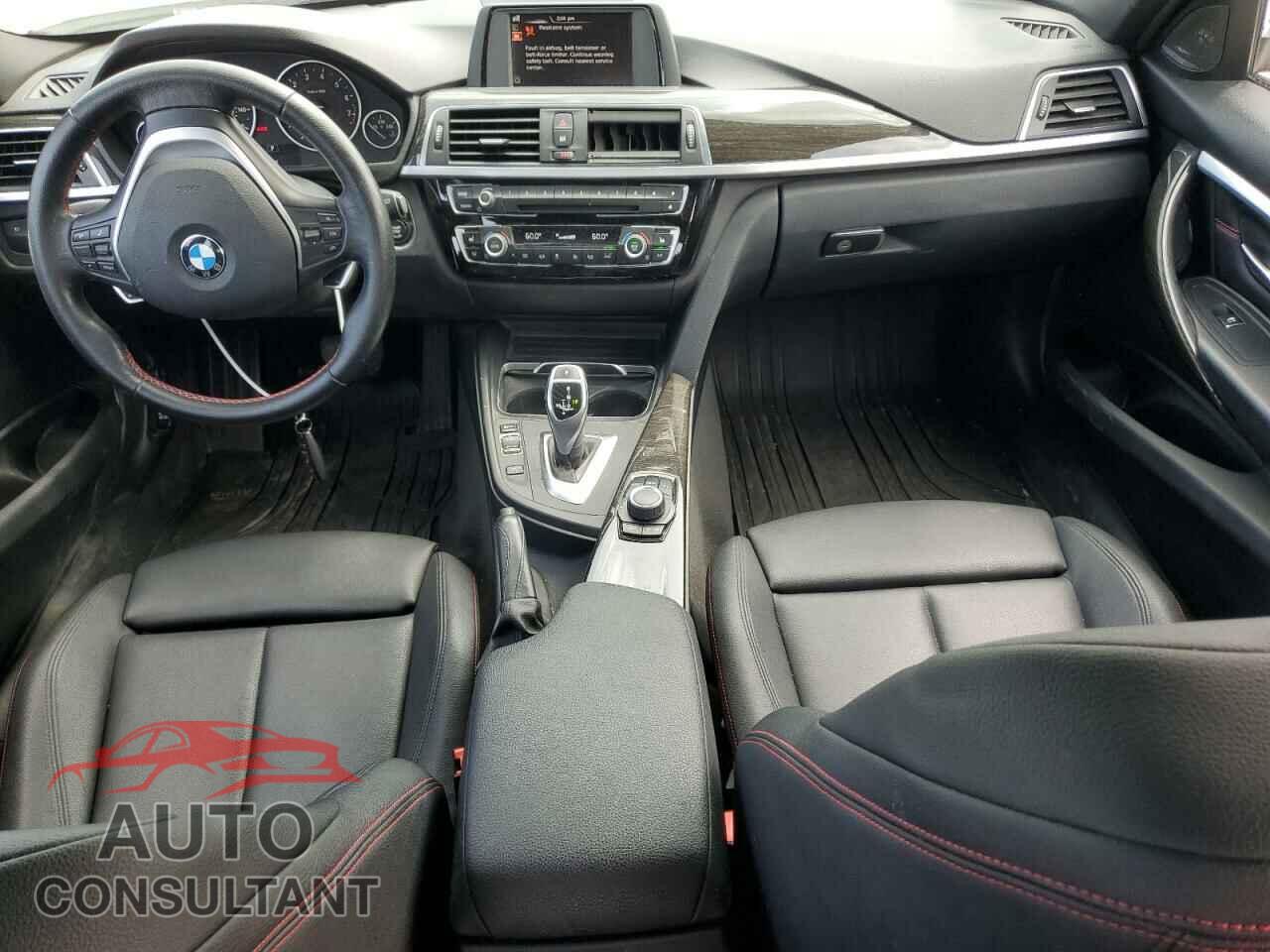 BMW 3 SERIES 2016 - WBA8E3G54GNU01701