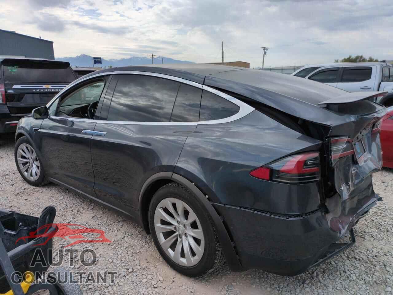 TESLA MODEL X 2017 - 5YJXCBE25HF078296