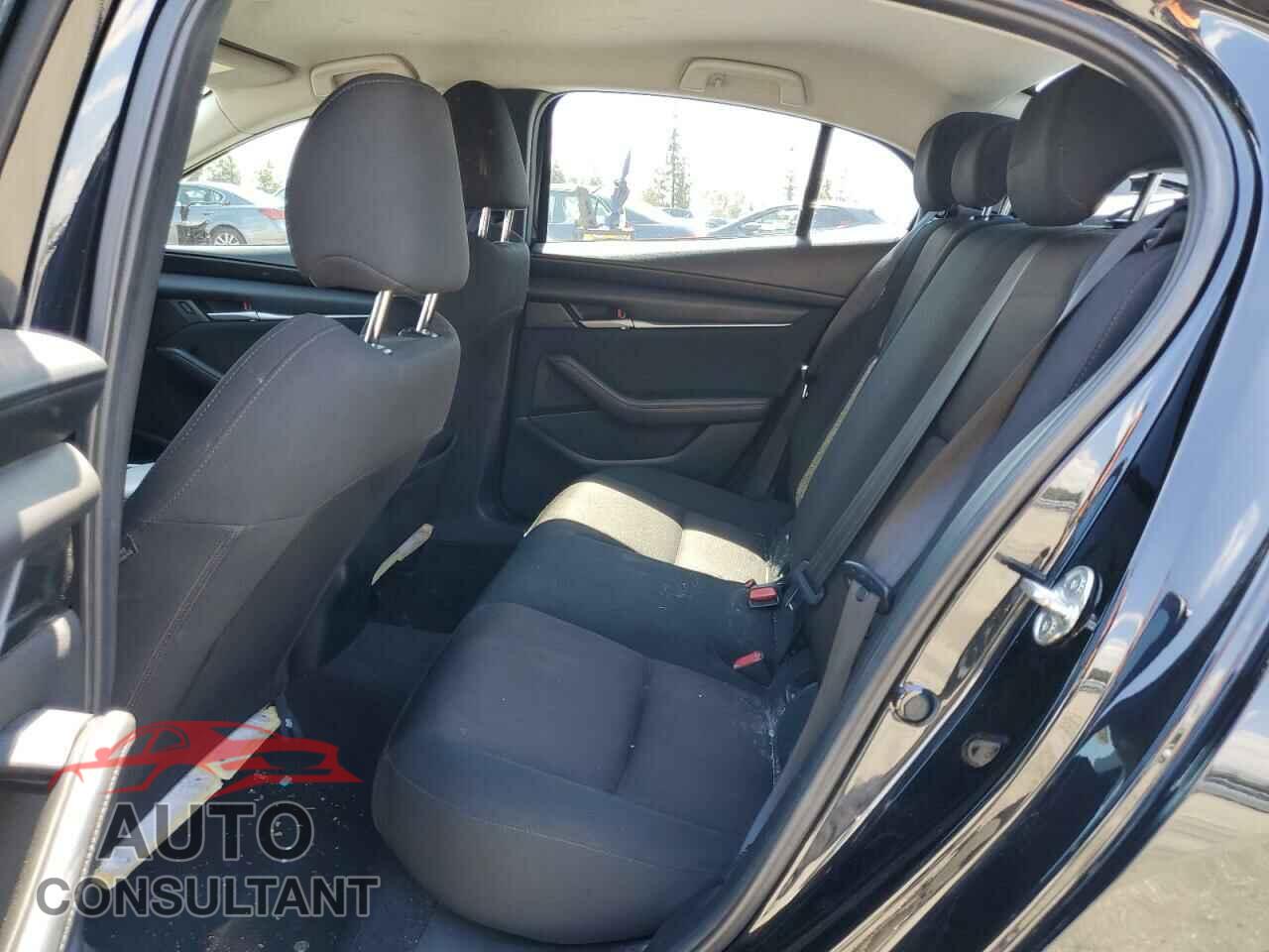 MAZDA 3 2019 - 3MZBPABL2KM113320