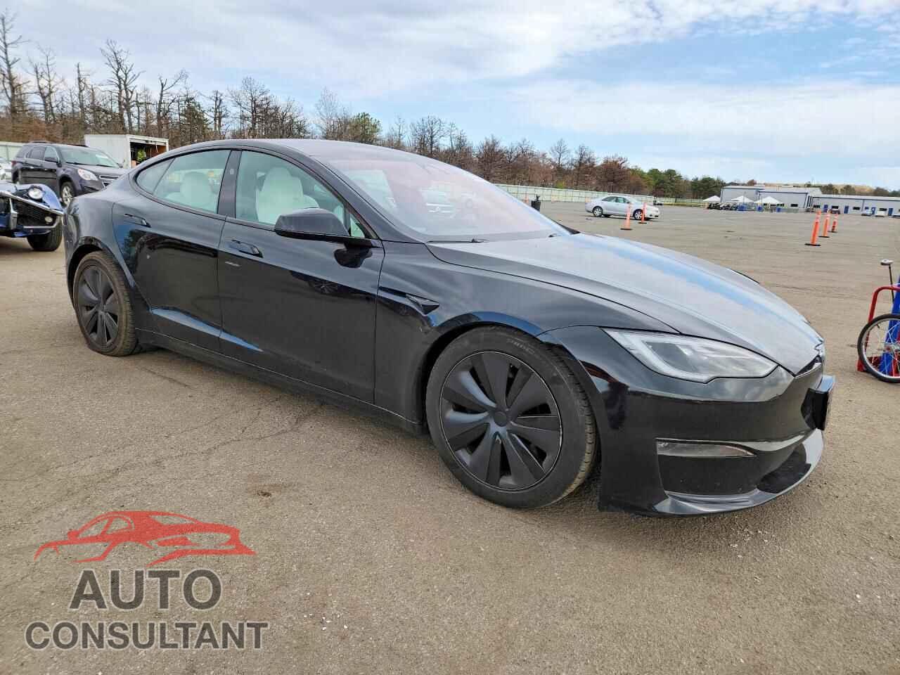 TESLA MODEL S 2023 - 5YJSA1E56PF526158