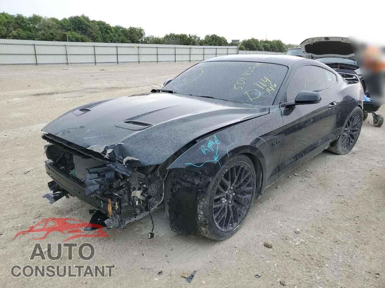 FORD MUSTANG 2020 - 1FA6P8CF2L5114146
