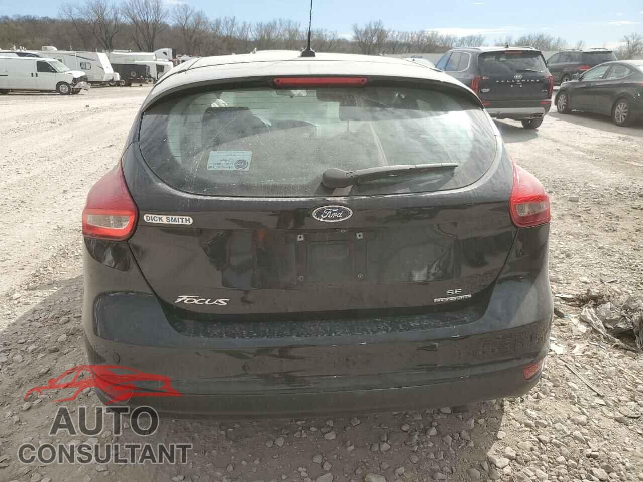 FORD FOCUS 2016 - 1FADP3K20GL344052