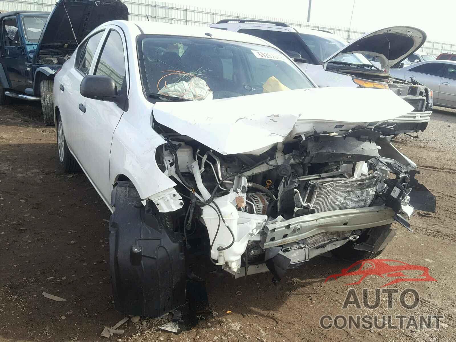 NISSAN VERSA 2015 - 3N1CN7AP0FL833380